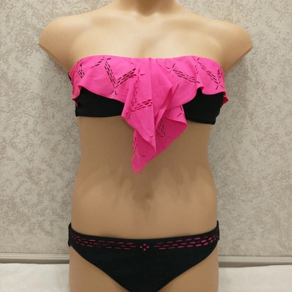 Chic Black and Pink Laser Cut Ruffle Bikini Set